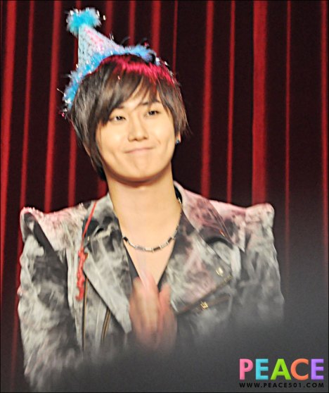 Happy birthday Heo Young Saeng!!! 1257094485dsc0056